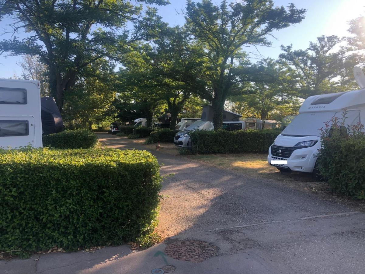 Camping Paradis Family Les Rives De L'Herault 지그낙 외부 사진