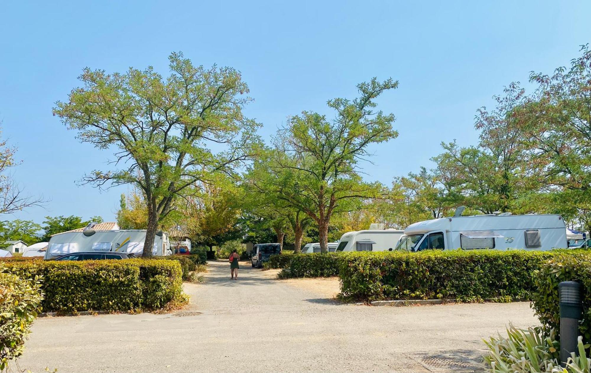Camping Paradis Family Les Rives De L'Herault 지그낙 외부 사진