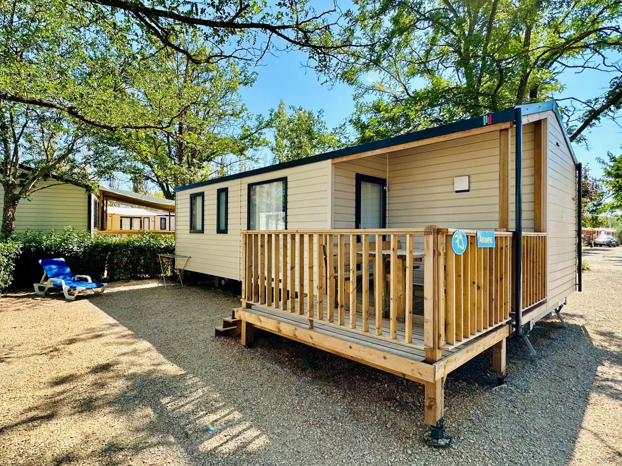 Camping Paradis Family Les Rives De L'Herault 지그낙 외부 사진