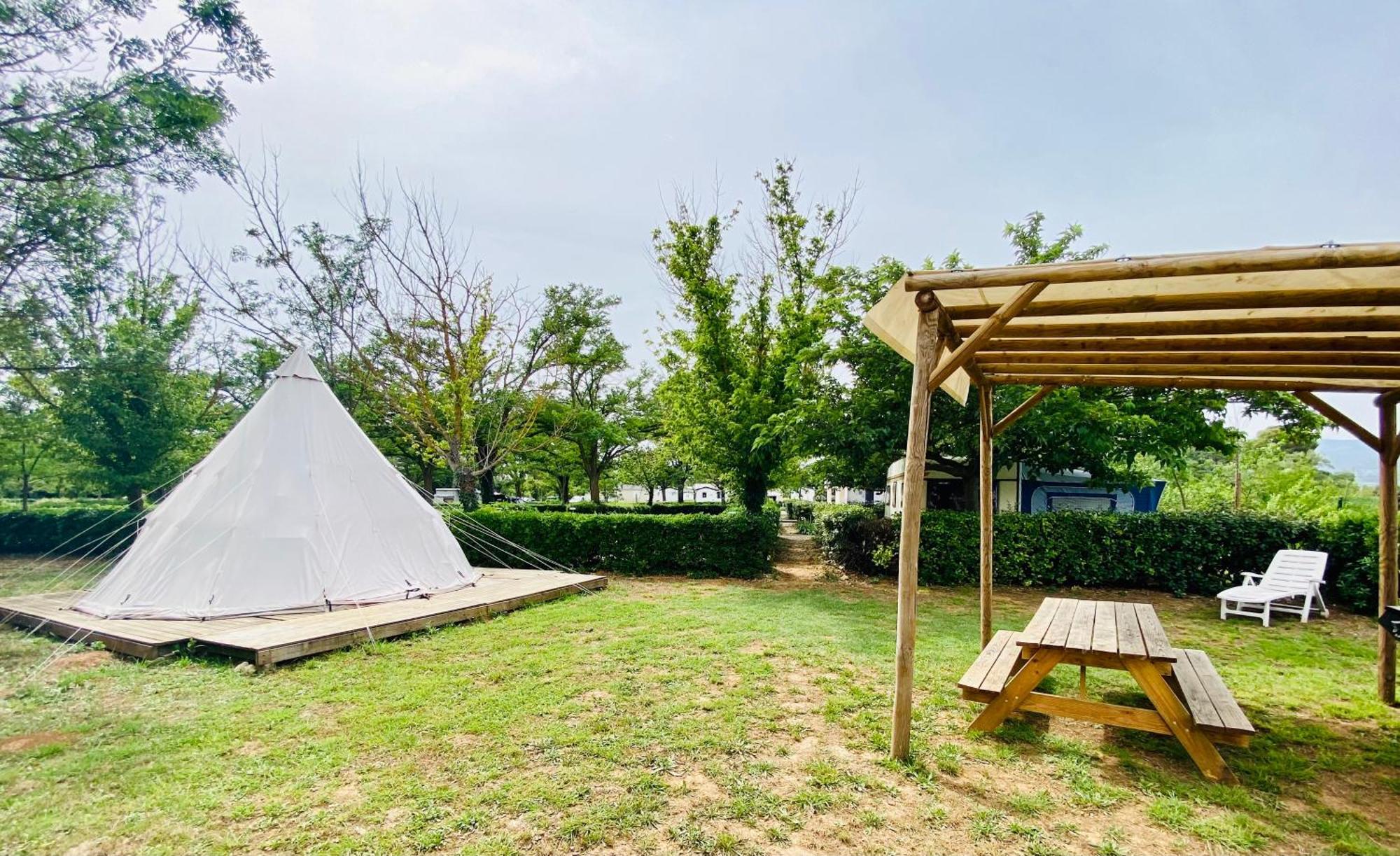 Camping Paradis Family Les Rives De L'Herault 지그낙 외부 사진